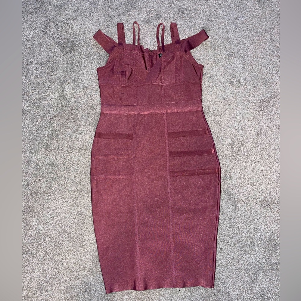 Mauve bandage dress size large fits more like a medium